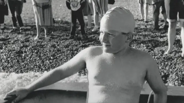 Tom yicaye ari gufata akaruhuko nyuma yo guca umuhigo