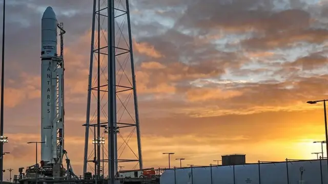 старт ракети антарес