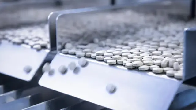 قد يكون من الصعب أن تطالب المريض بالتوقف عن تناول بعض الأدوية