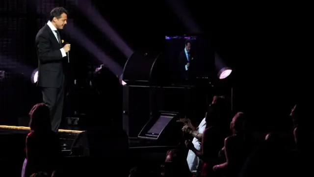 El cantante es uno de los más populares de América Latina.