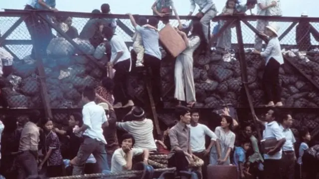 Người dân tìm cách chạy khỏi Sài Gòn ngày 29/4/1975