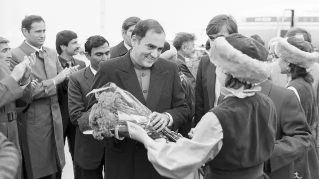 राजीव गांधी