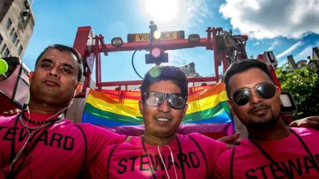 هناك توقعات بمشاركة مليون شخص في الاحتفالات