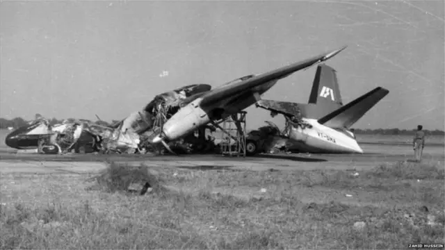 తగలబడిన తర్వాత గంగా విమానం