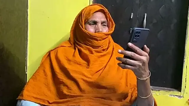 ફહીમનાં માતા હામિદાખાતૂન