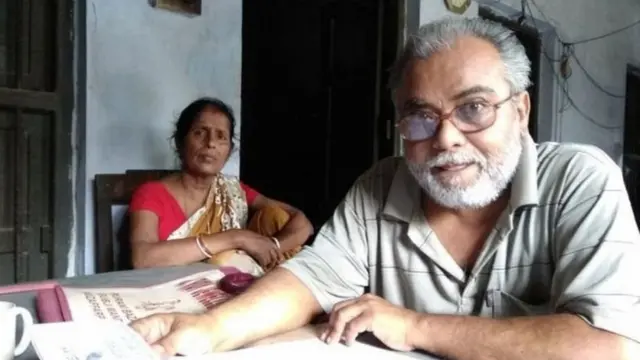 नवरूणाचे वडील अतुल्य आणि आई मैत्री चक्रवर्ती