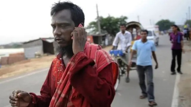 বিটিআরসির বক্তব্য, পৃথিবীর মধ্যে 'অলমোস্ট সর্বনিম্ন' কলরেট রয়েছে বাংলাদেশে।