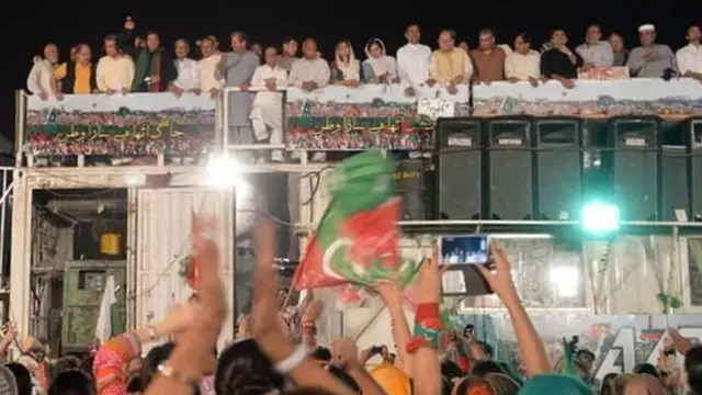 عمران خان کنٹینر