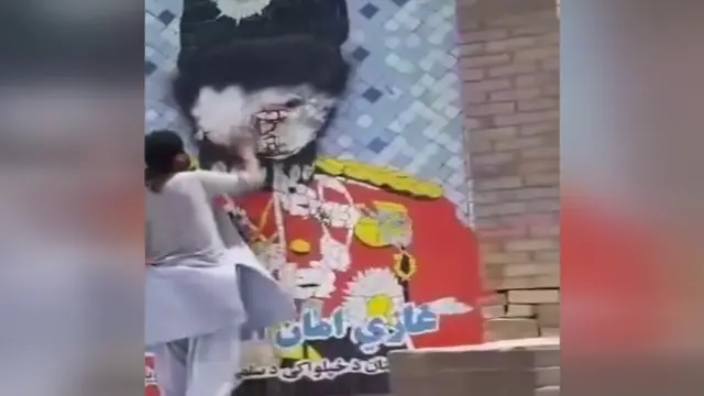 Афғонистон шоҳи Омонулло Хон ёдгорлиги юзи ўчириб ташланди