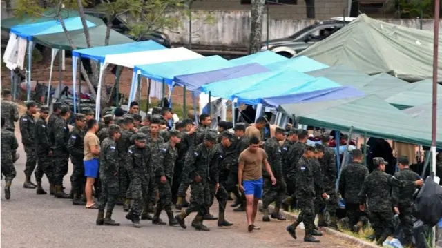 Policía militar de Honduras.
