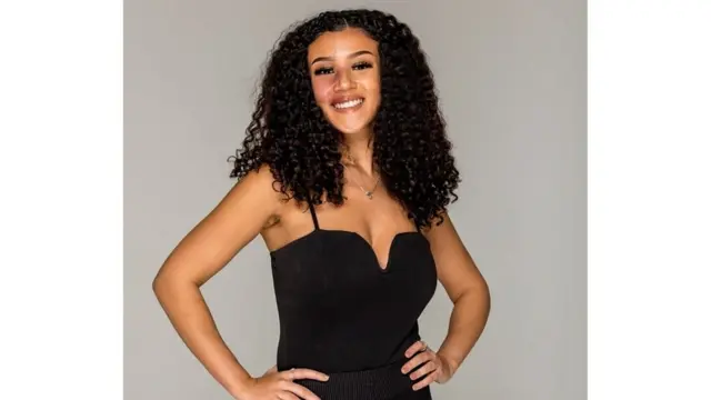 Ryley est une concurrente de la nouvelle série de Glow Up.