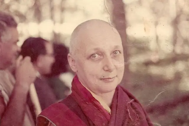 ፈራዳ ቡድሃ ምስ ኮነት ሲስተር ፓልሞ ተባሂላ