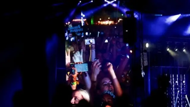 - "يجب طمأنة الضحايا بأن ما حصل لهم " لا يد لهم به على الإطلاق".