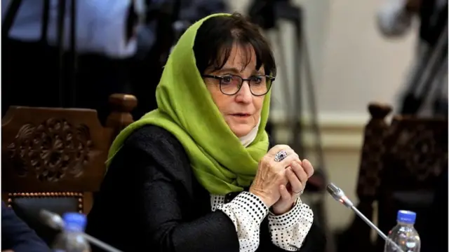 دیبورا لاینز