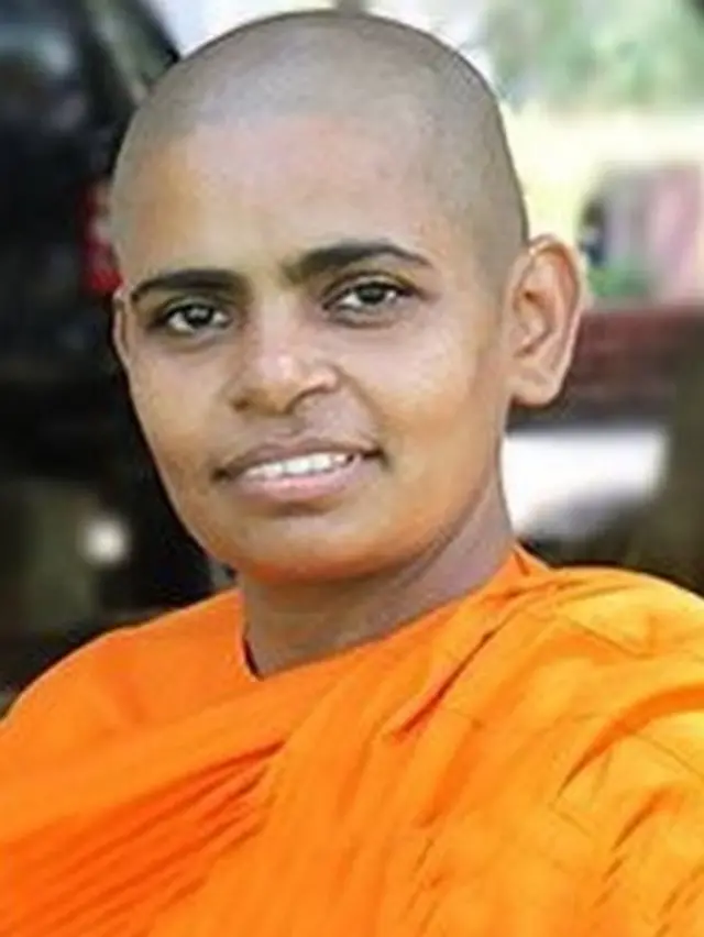 නාවලපිටියේ අනුරාධා සිල් මෑණියෝ