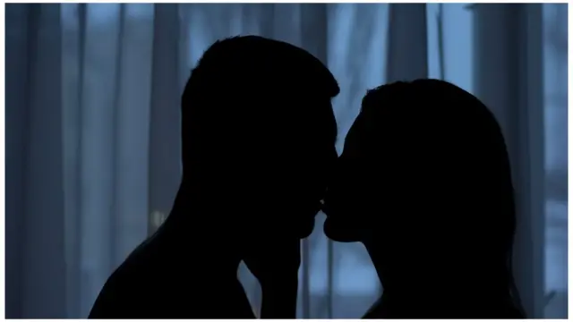 સ્ત્રી અને પુરુષ વચ્ચેના જાતીભેદને કારણે ઊભા થતા પ્રશ્નો કંઈ આપણી જ પેઢી માટે સમસ્યારૂપ હોય તેવું નથી