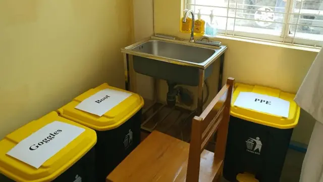 ဖောင်ကြီးကုသ‌ရေးစင်တာ