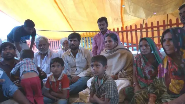 ઉપવાસ કરતો સરવૈયા પરિવાર