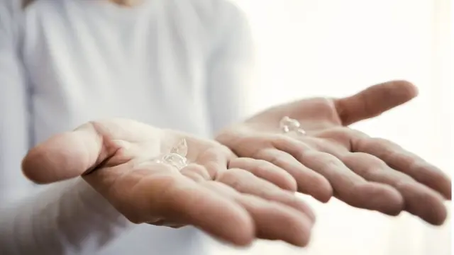 कोरोना वायरस: क्या आप सही सैनिटाइज़र का इस्तेमाल कर रहे हैं?