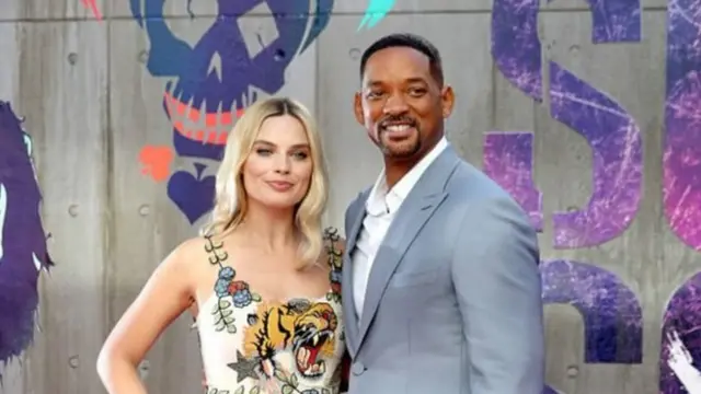 الممثلة مارغو روبي مع الممثل ويل سميث