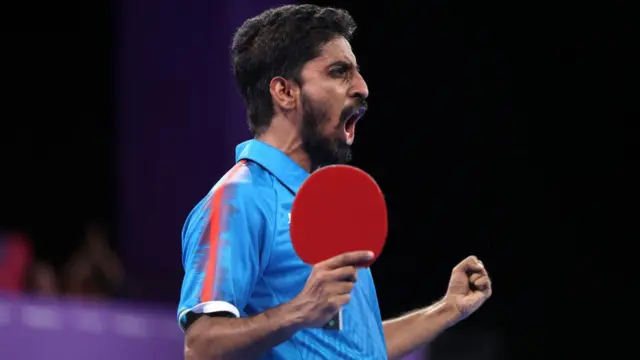 காமன்வெல்த்தில் பதக்கமழை இரண்டு தமிழர்களுக்குப் பதக்கம்