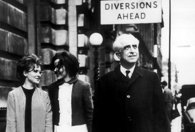 1966年平克斯教授在伦敦 街头