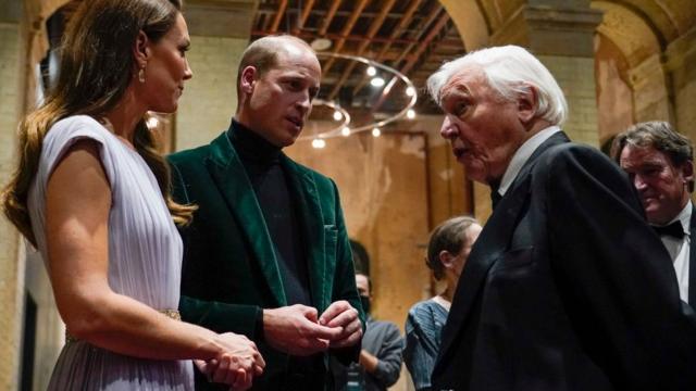 David Attenborough com o duque e a duquesa de Cambridge