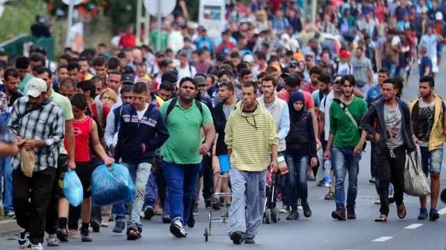 Yürüyen sığınmacılar