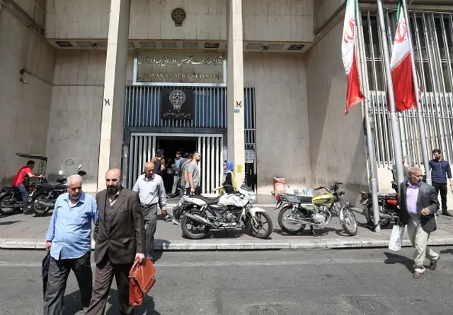 بنابر اعلام سازمان بورس تا هفته پیش برای ۳۵ میلیون نفر کد بورسی صادر شده بود