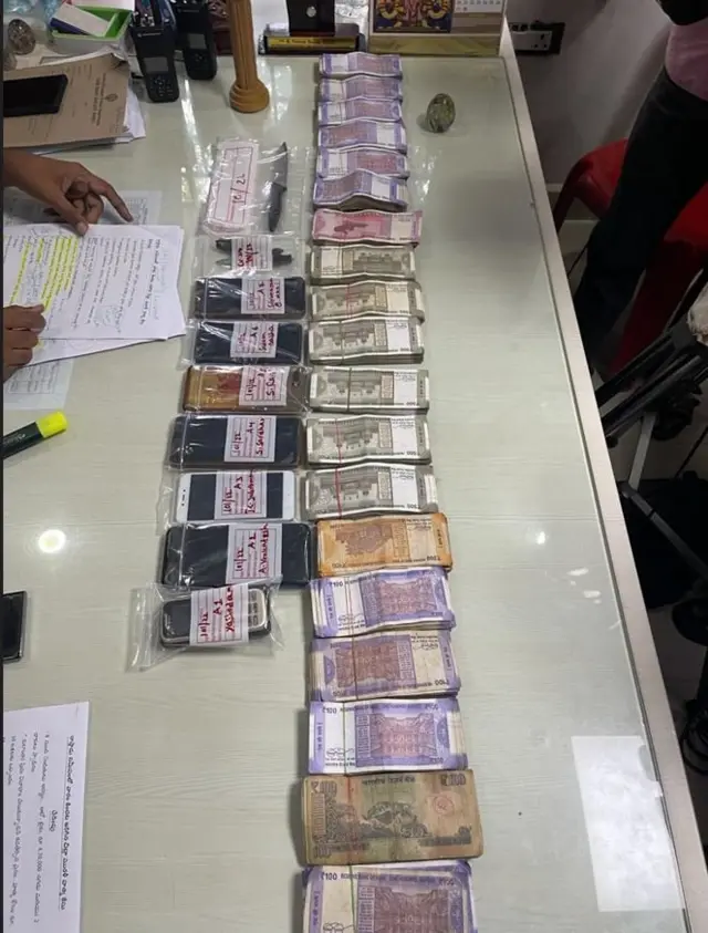 సుపారీగా ఇచ్చిన డబ్బు