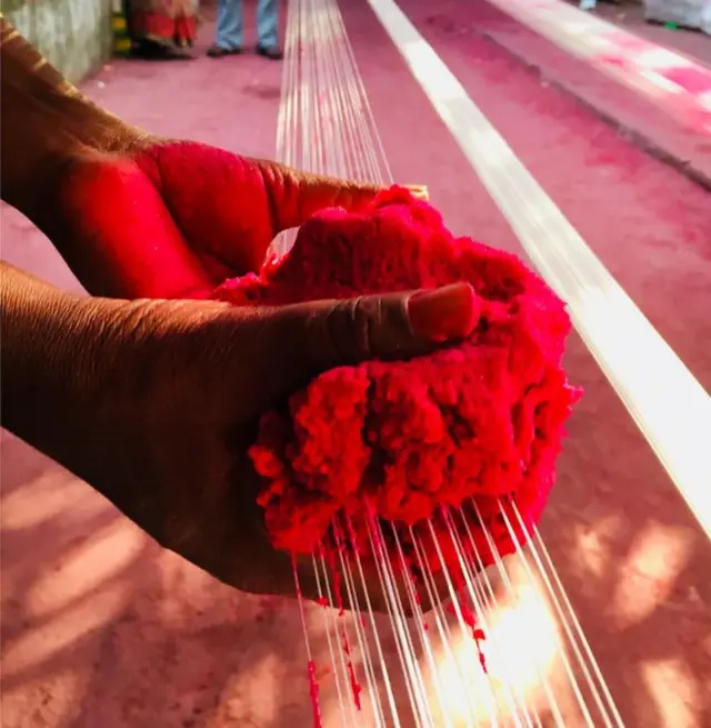 માંજો બનાવવાની તસવીર