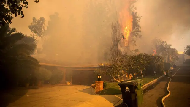 Incendio Skirball, Los Ángeles