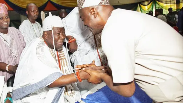 Olubadan n ki Gomina Seyi Makinde