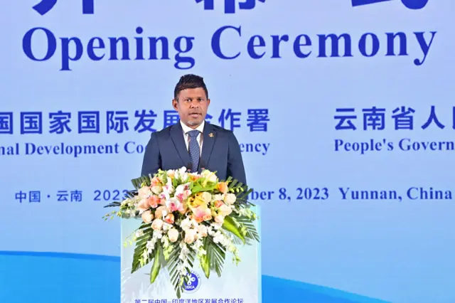 हुसैन मोहम्मद लतीफ़