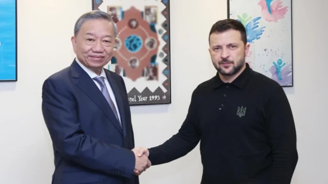 Ông Tô Lâm gặp ông Volodymyr Zelensky bên lề kỳ họp Đại hội đồng Liên Hiệp Quốc hôm 24/9/2024