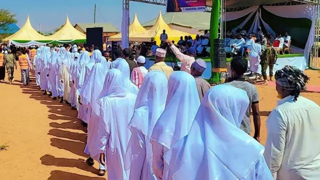 Dadka laga soo xushay tirada badan ee soo dalbatay in guurka laga caawiyo ayaa buuxiyay shuruudo saldhig u ahaa hannaanka guur-wadareedkaan.