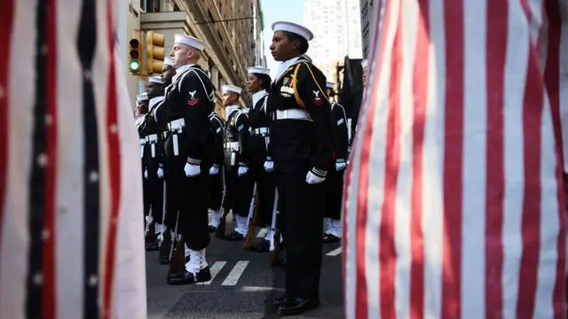 Soldados dos EUA desfilando em Nova York