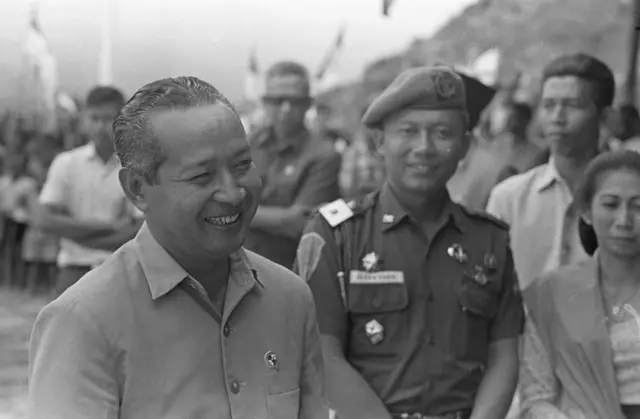 soeharto, papua