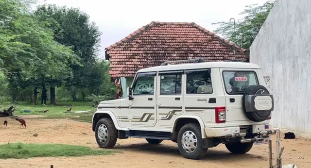 తమిళనాడు పోలీసులు