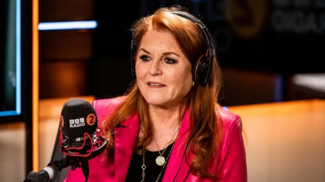 Сара Фергюсон на BBC Radio 2 в 2023 году