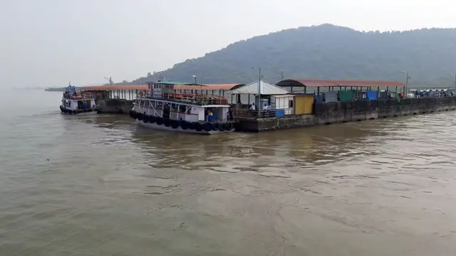 घारापुरी बंदर आणि त्याची जेट्टी