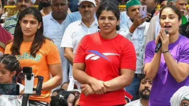 మహిళా రెజ్లర్లు