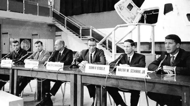 అపోలో మిషన్లు