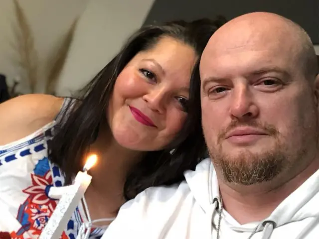 Jazmin bersama suaminya, Flavien