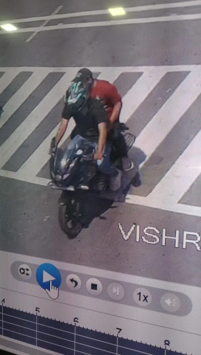 சினிமா பாணியில் நகைக்கடை கொள்ளை