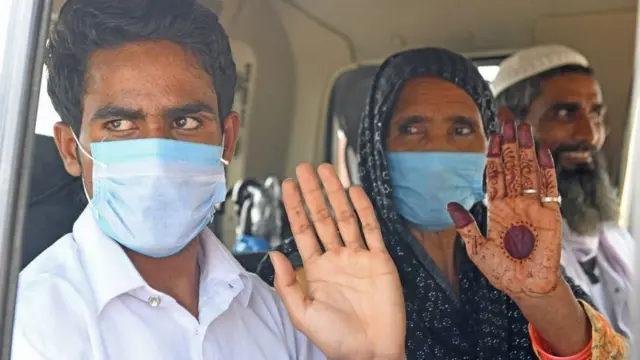 پاکستان، انڈیا، واپسی