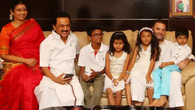 ஸ்டாலின் குடும்பத்தினருடன் ராகுல் காந்தி