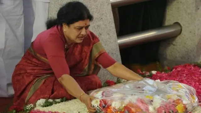 शशिकला, जयललिता