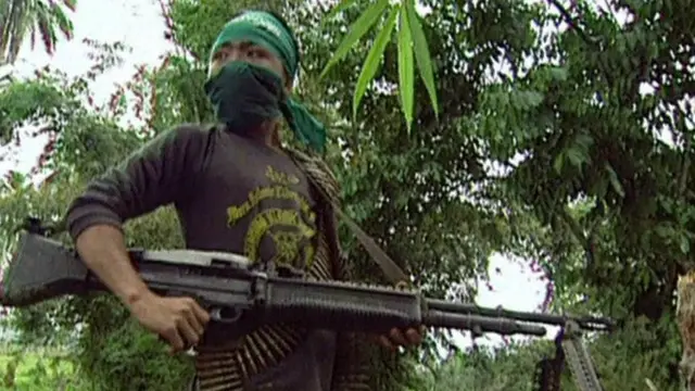 مورو چې فلپین کې د ازادۍ غوښتونکو تر ټولو لوی مخالف سازمان دی، دا مهال له حکومت سره د سولې او جوړجاړي پر خبرو بوخت دی.