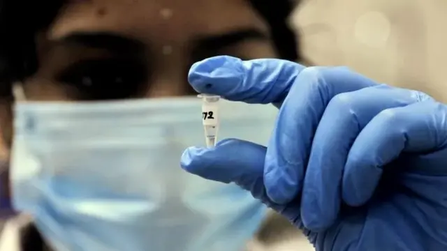 बूस्टर डोज़: कोरोना वैक्सीन का प्रिकॉशन डोज़ कैसे, कब और कहां मिलेगा?